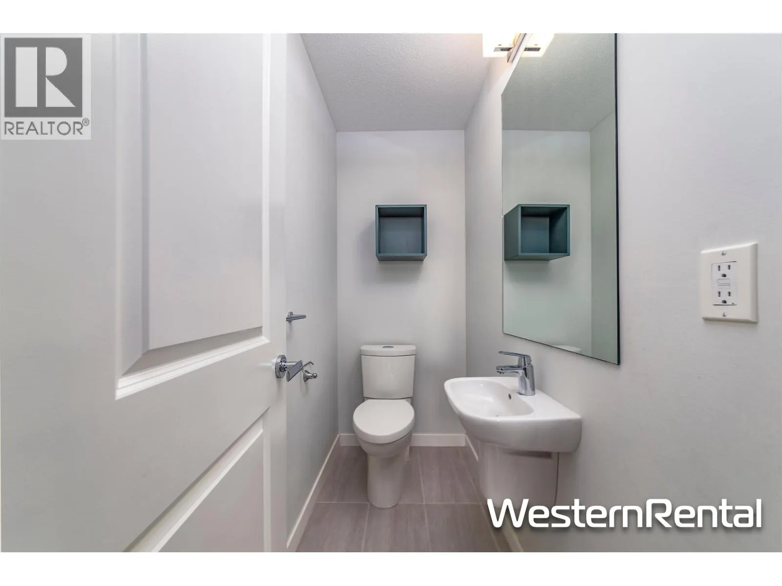 17 3500 BURKE VILLAGE PROMENADE