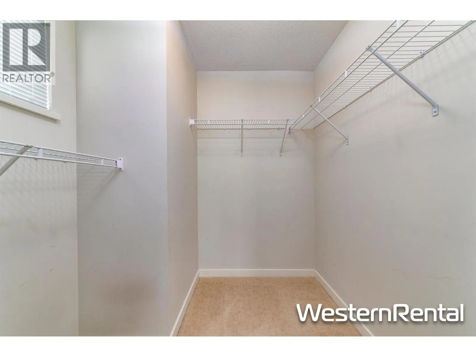 17 3500 BURKE VILLAGE PROMENADE