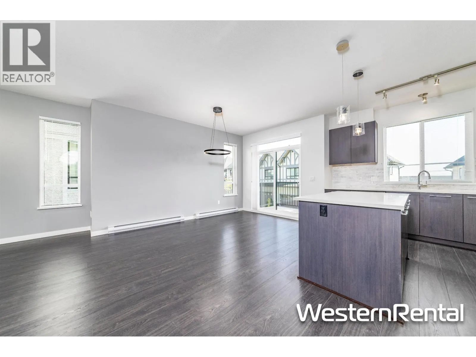 17 3500 BURKE VILLAGE PROMENADE