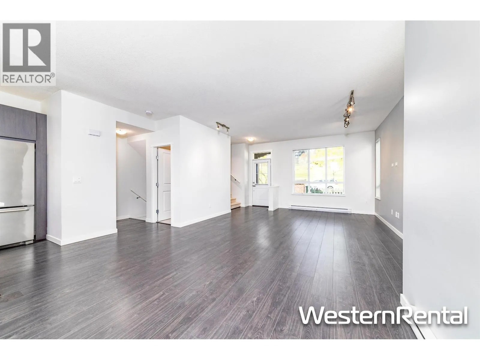 17 3500 BURKE VILLAGE PROMENADE