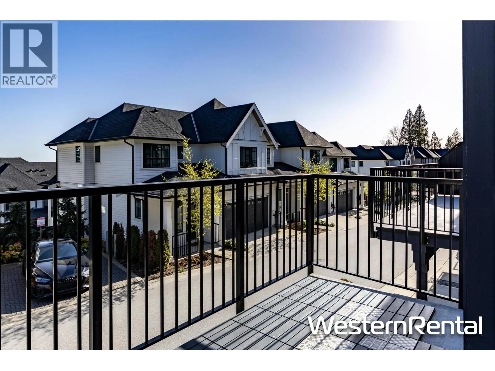 17 3500 BURKE VILLAGE PROMENADE