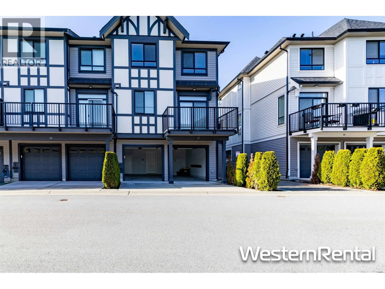 17 3500 BURKE VILLAGE PROMENADE