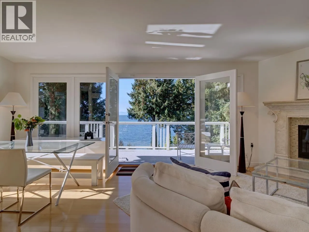 4947 SUNSHINE COAST HIGHWAY