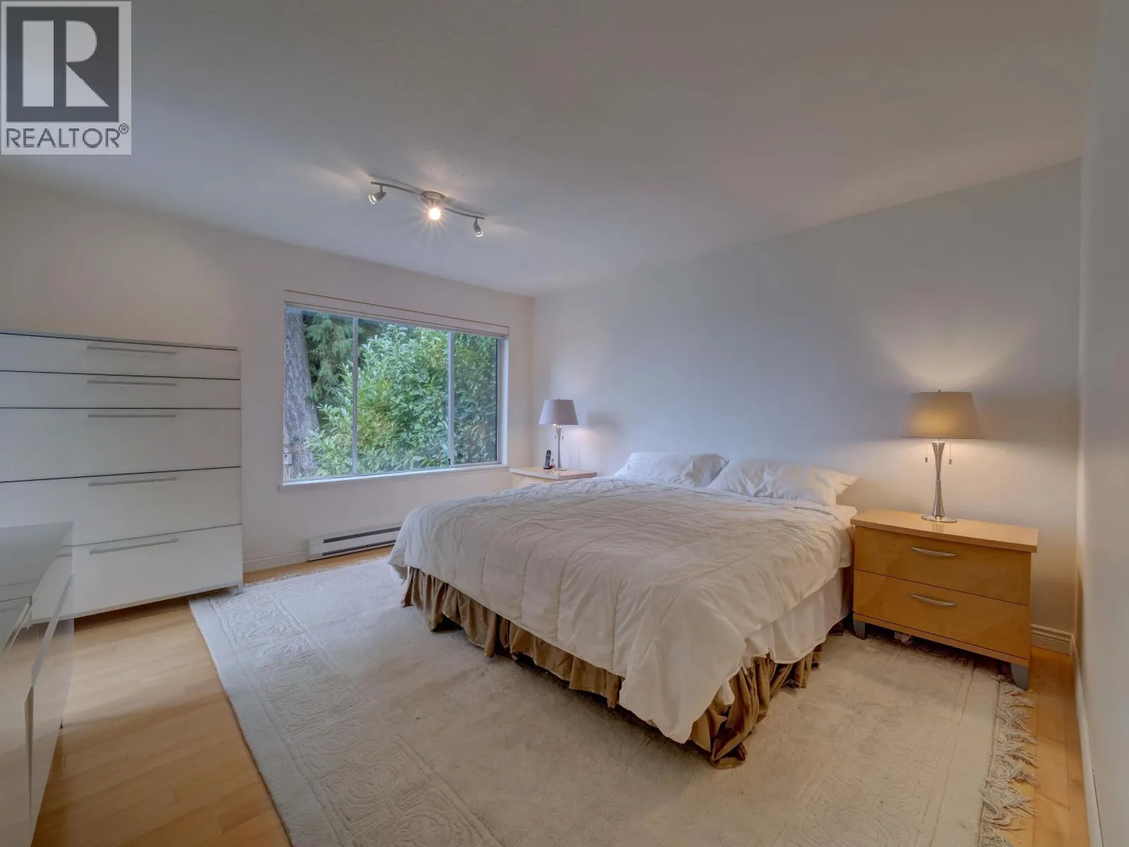 4947 SUNSHINE COAST HIGHWAY