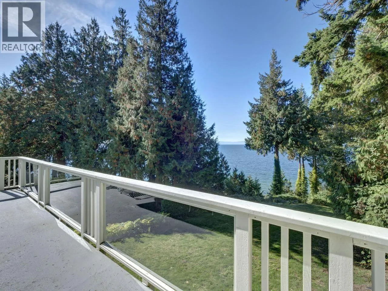 4947 SUNSHINE COAST HIGHWAY