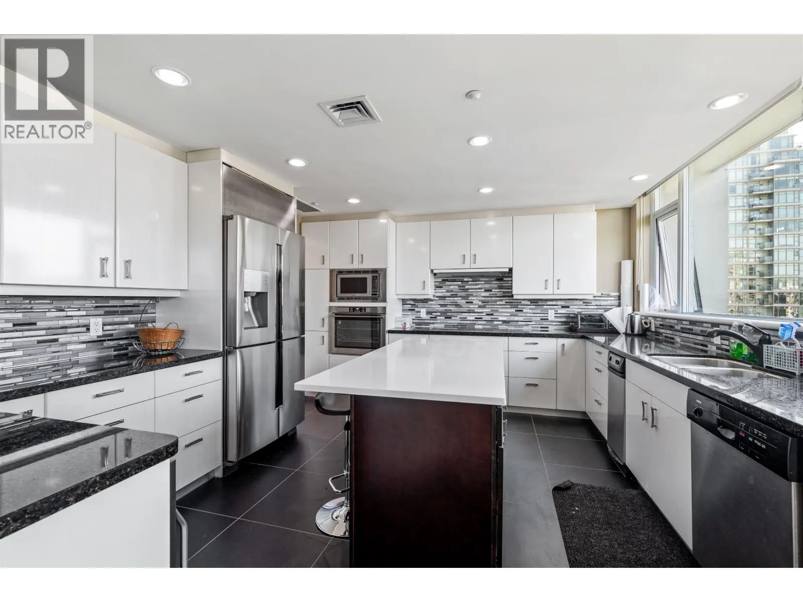 100X 1777 BAYSHORE DRIVE