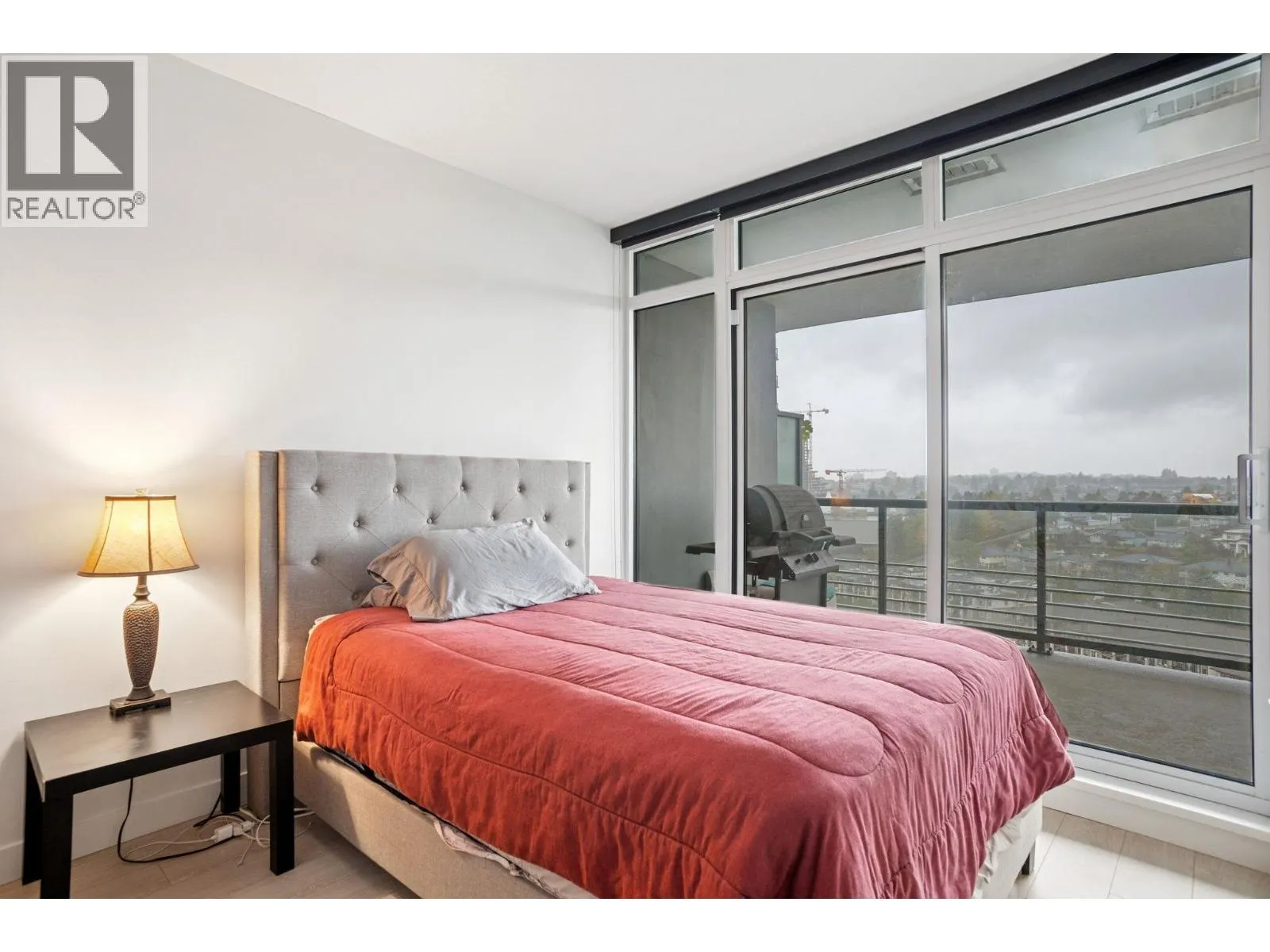 1506 4730 LOUGHEED HIGHWAY