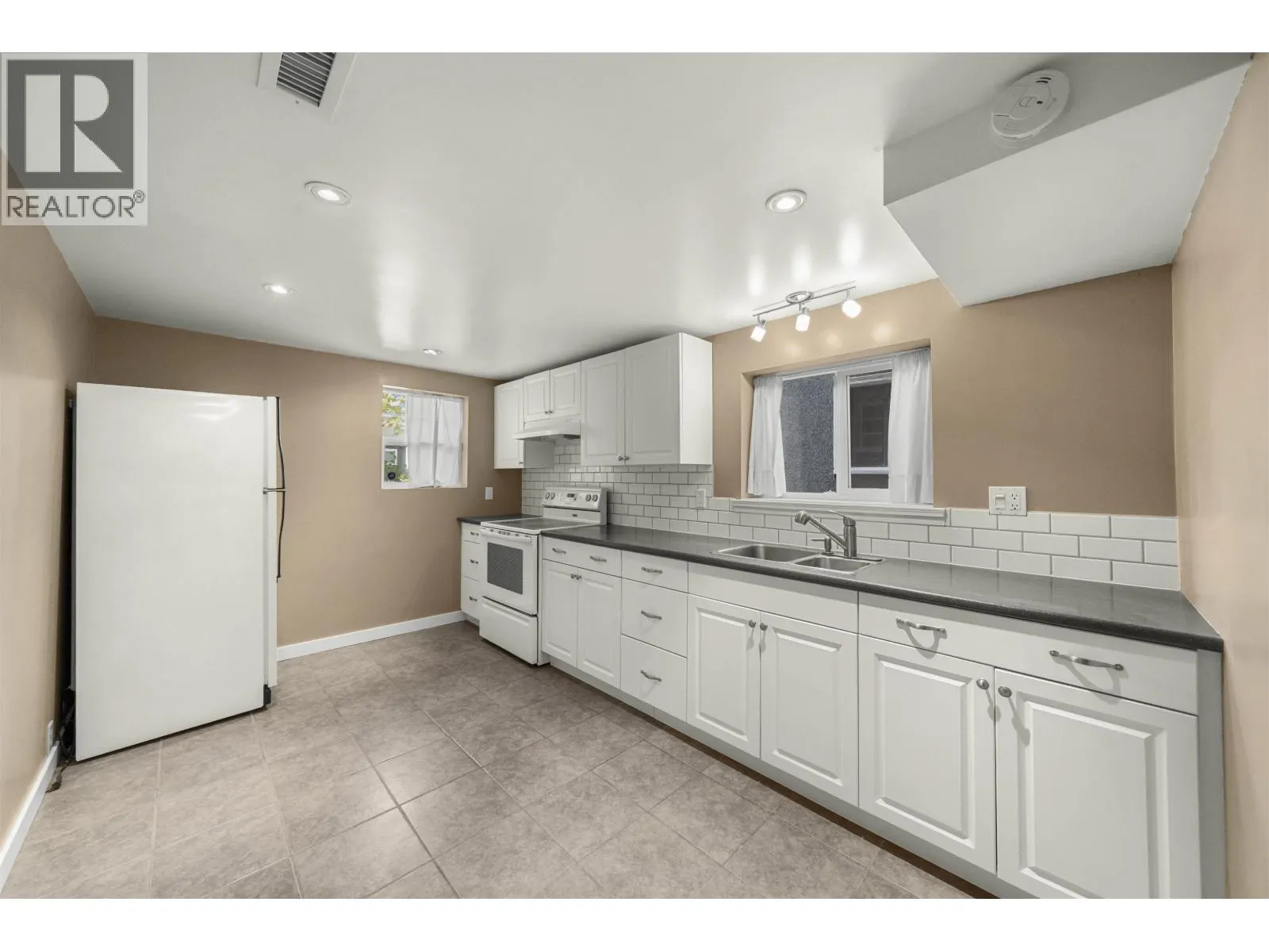 4139 PANDORA STREET