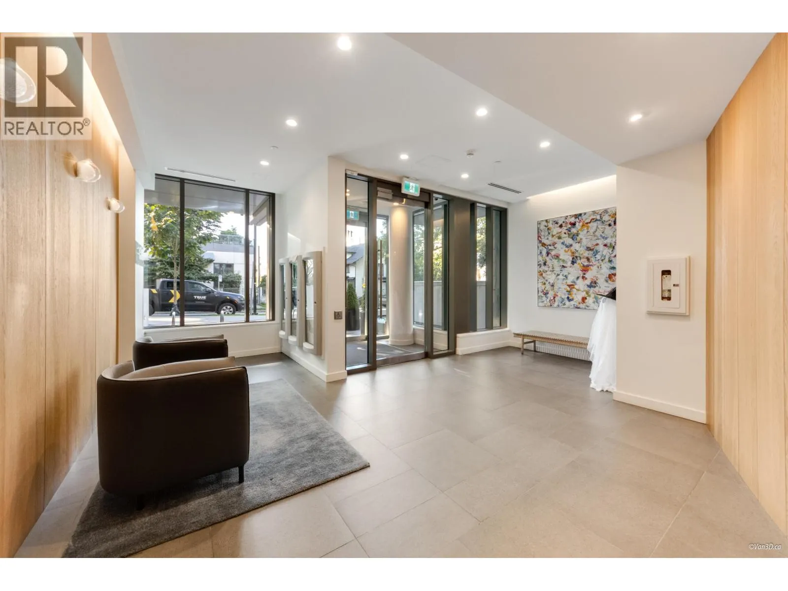 1604 1180 BROUGHTON STREET