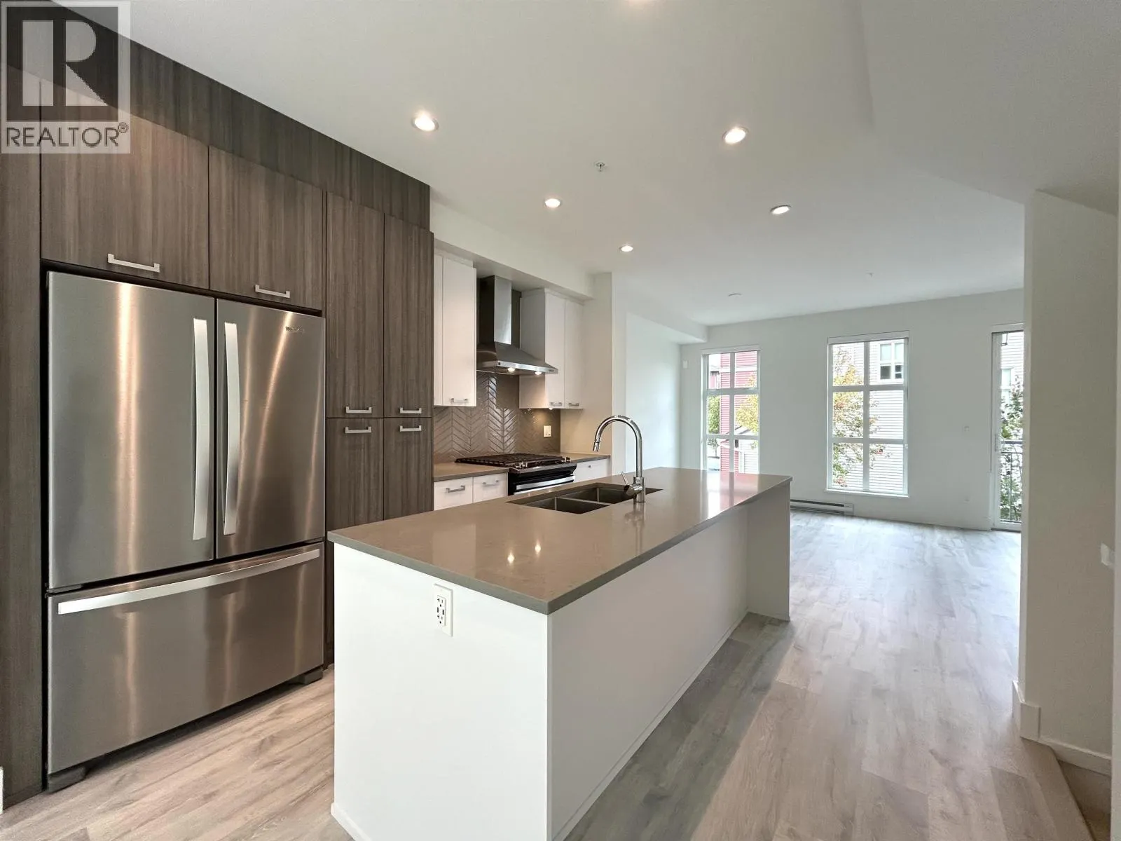 128 24076 112 AVENUE