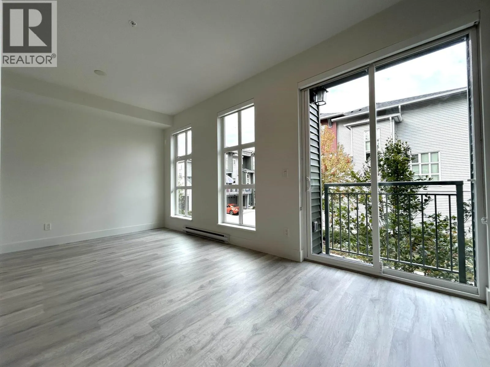 128 24076 112 AVENUE