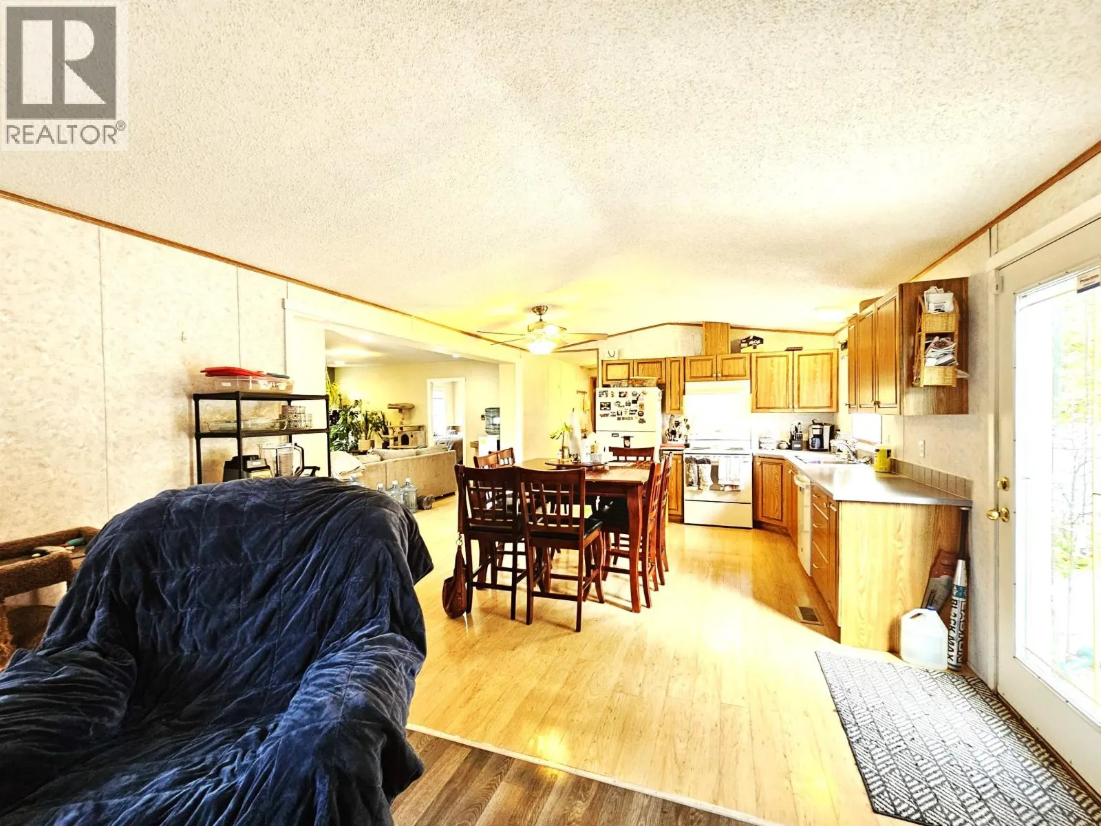 7143 KENNEDY CRESCENT