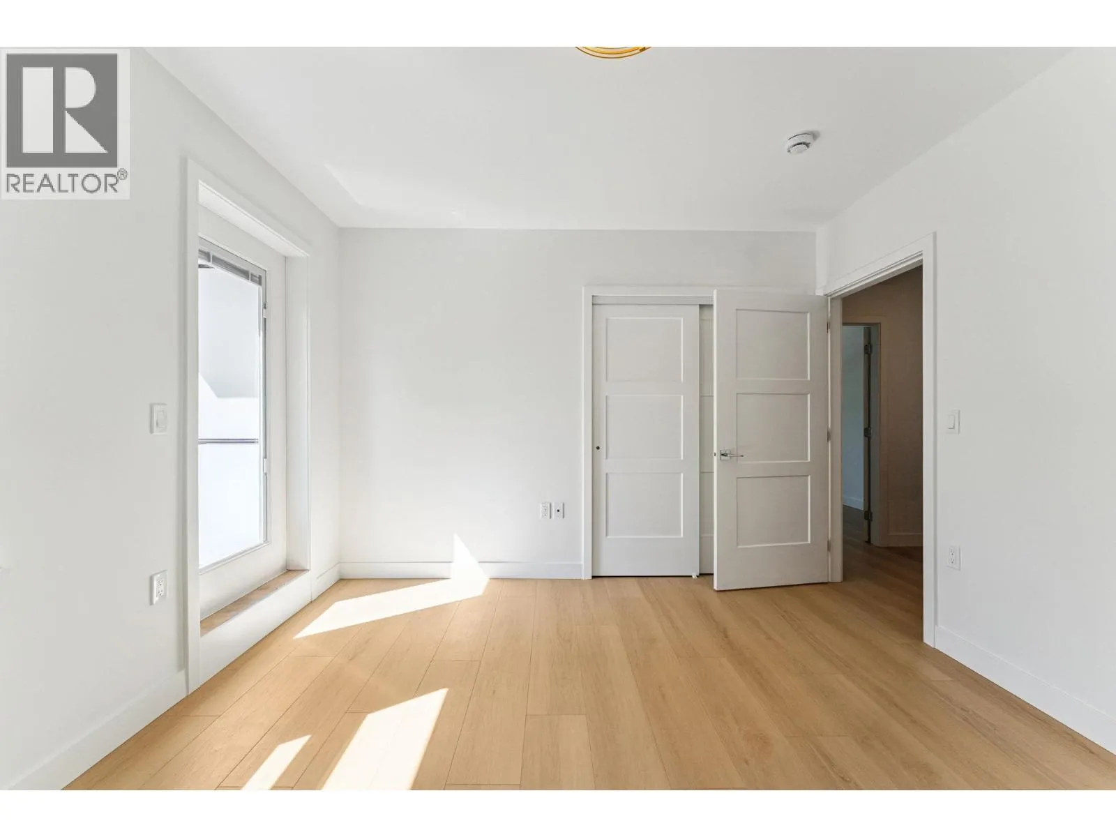 844 ST. DENIS AVENUE
