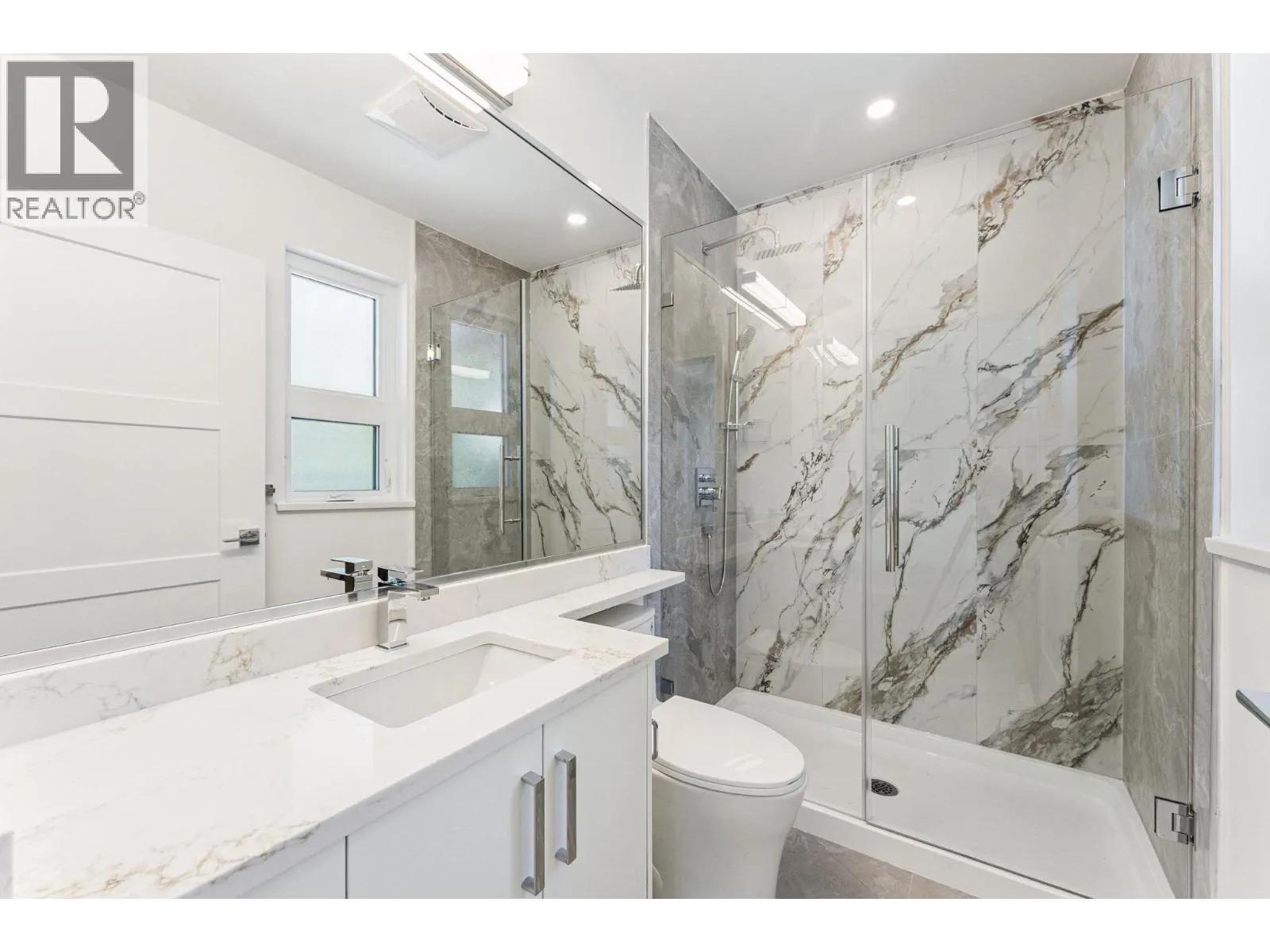 844 ST. DENIS AVENUE