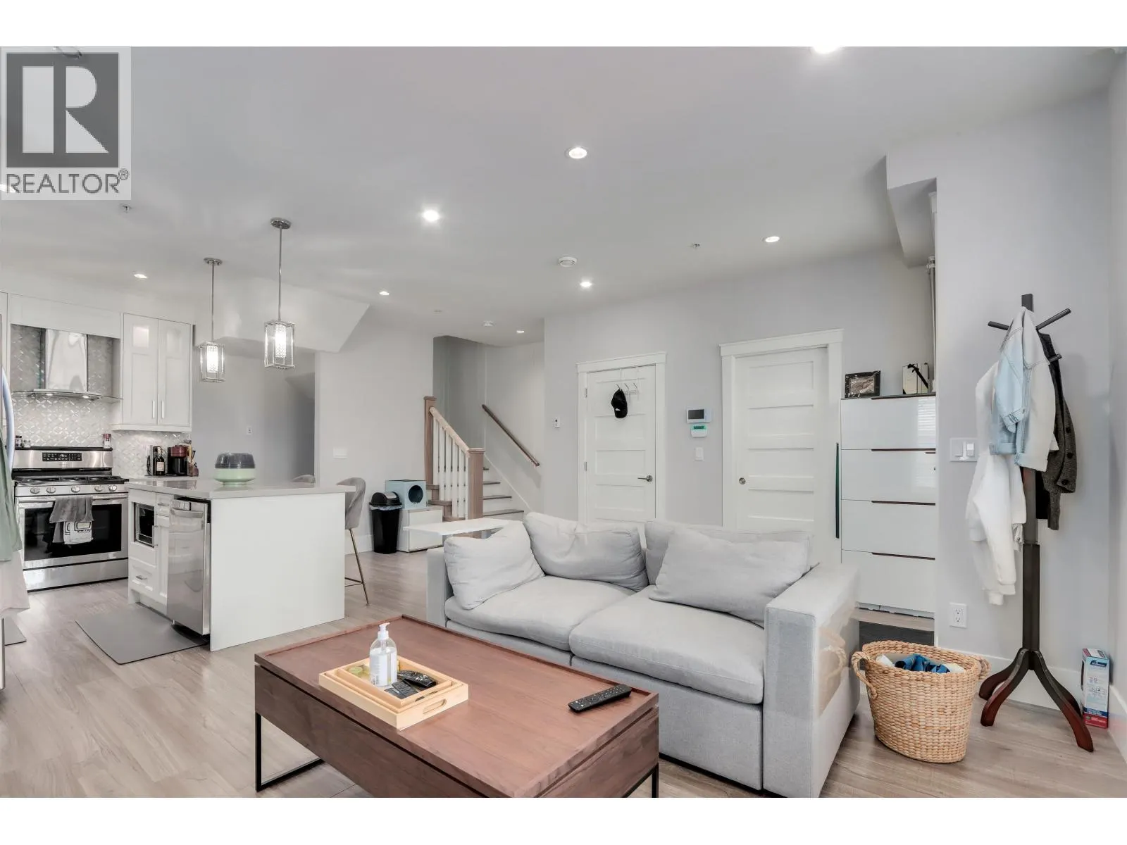 2496 BROCK STREET