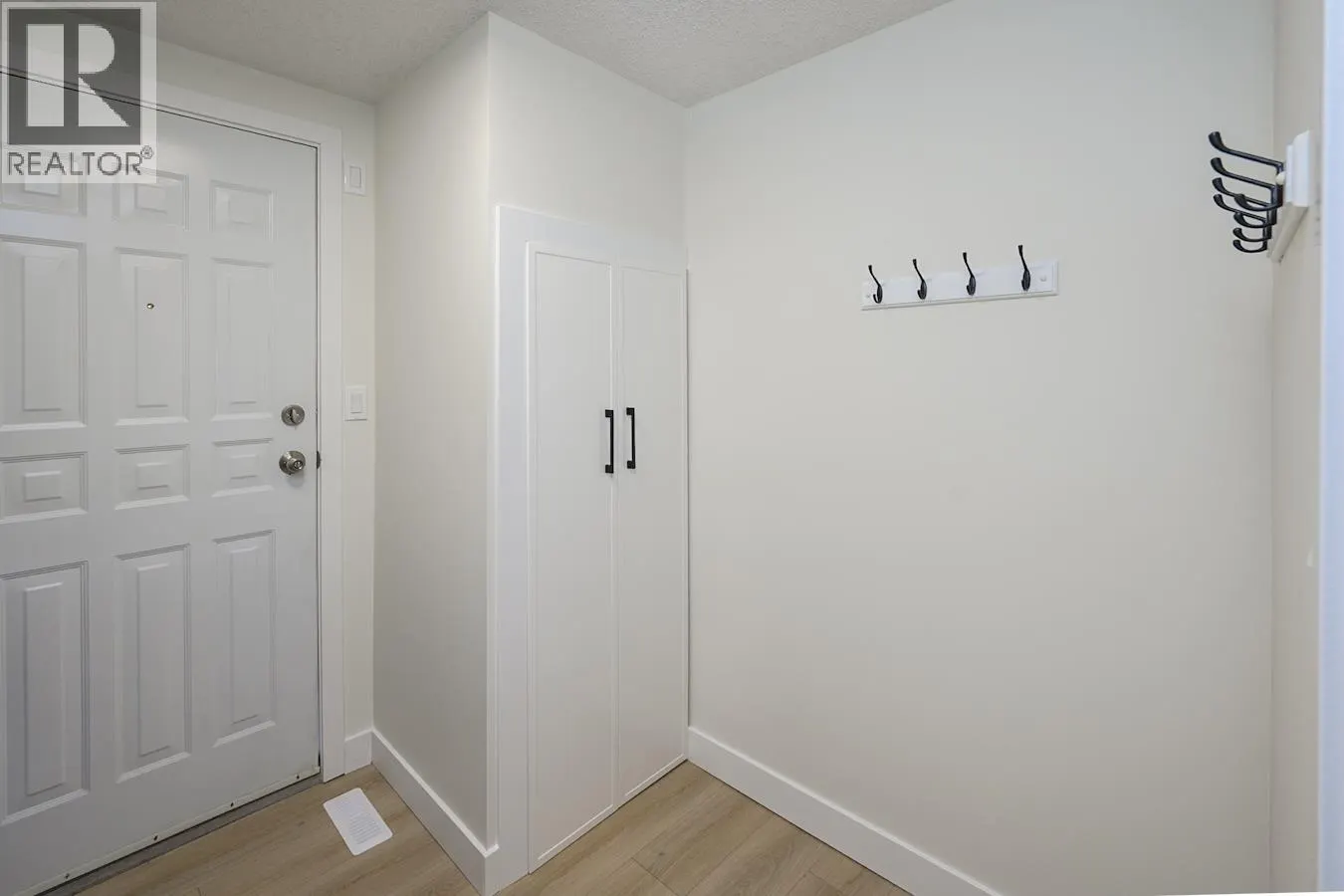2914 GREENFOREST CRESCENT