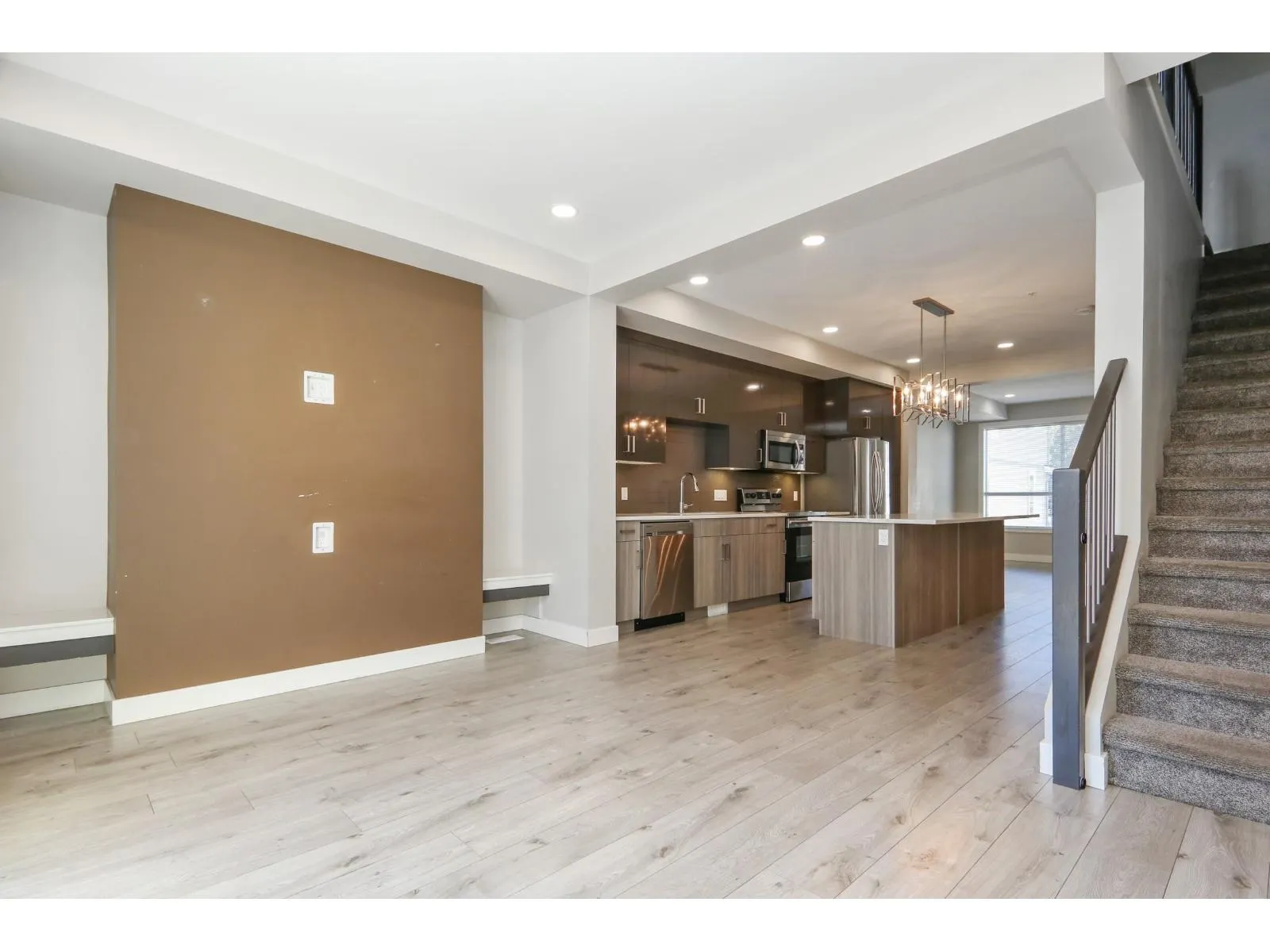 74 8413 MIDTOWN WAY|Chilliwack Proper South