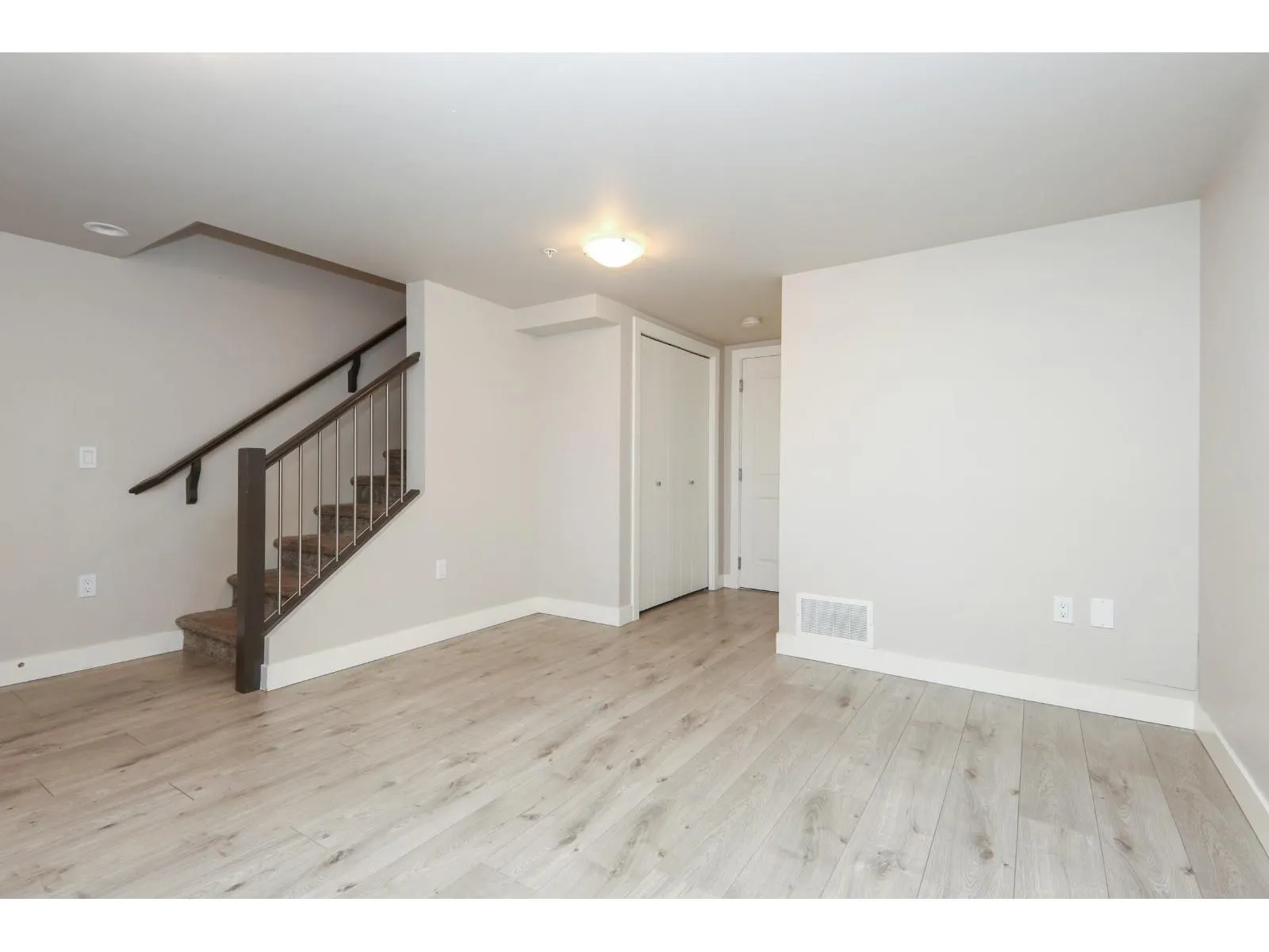 74 8413 MIDTOWN WAY|Chilliwack Proper South
