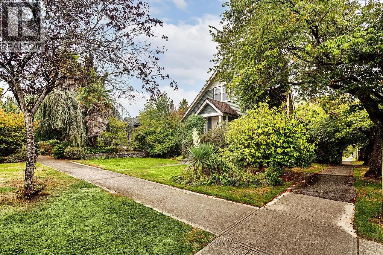 96 W 40TH AVENUE