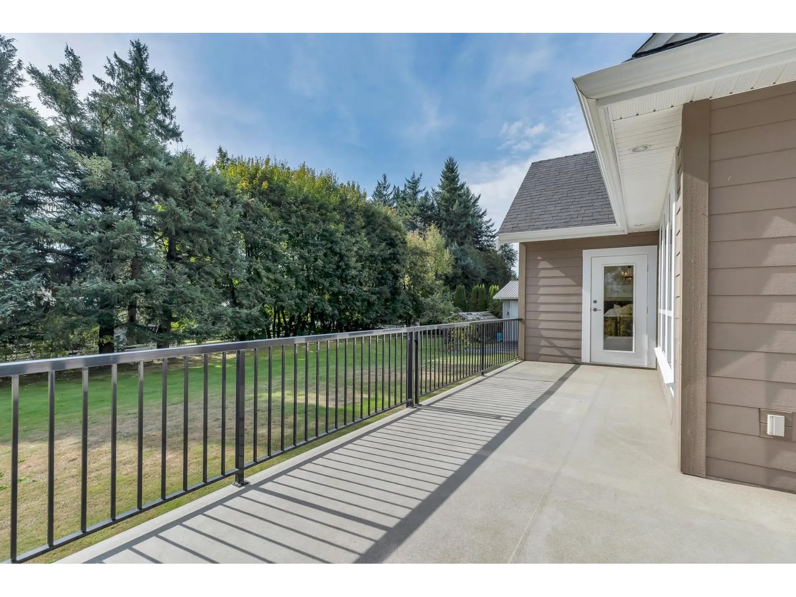 487 MCKENZIE ROAD