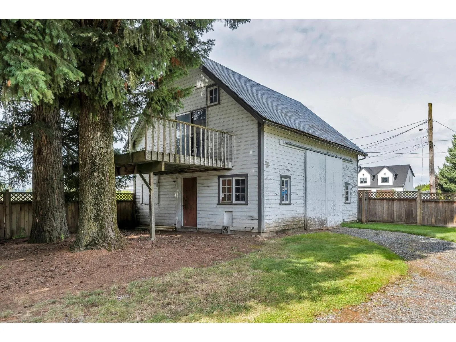 487 MCKENZIE ROAD