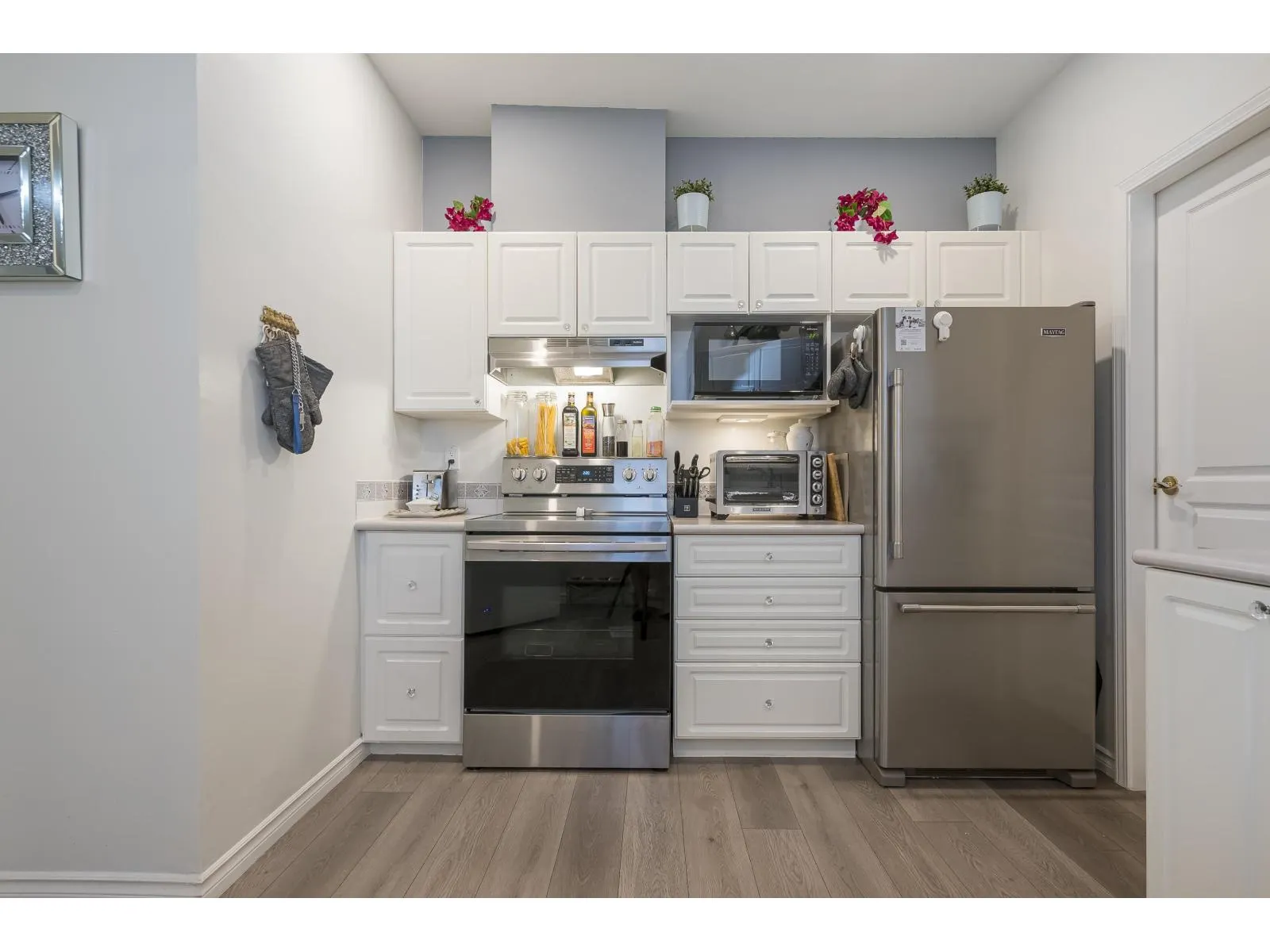 208 10320 156 STREET