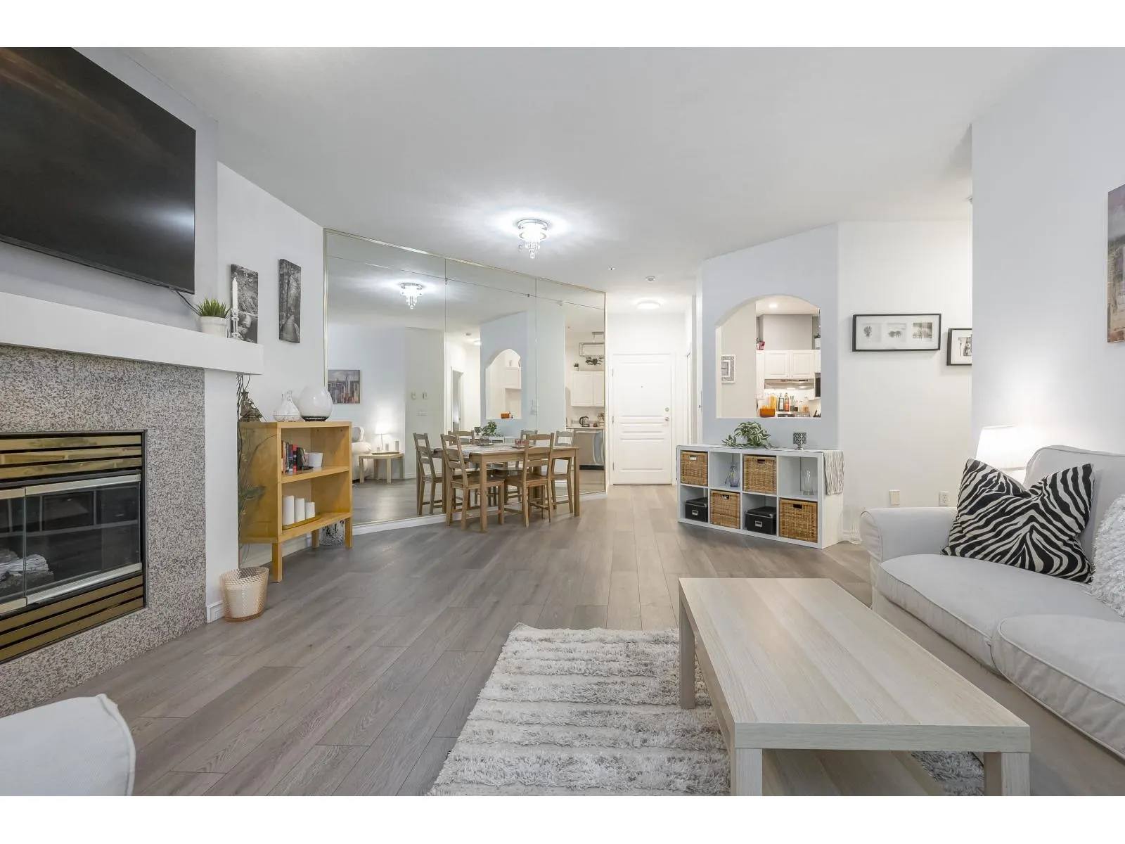 208 10320 156 STREET