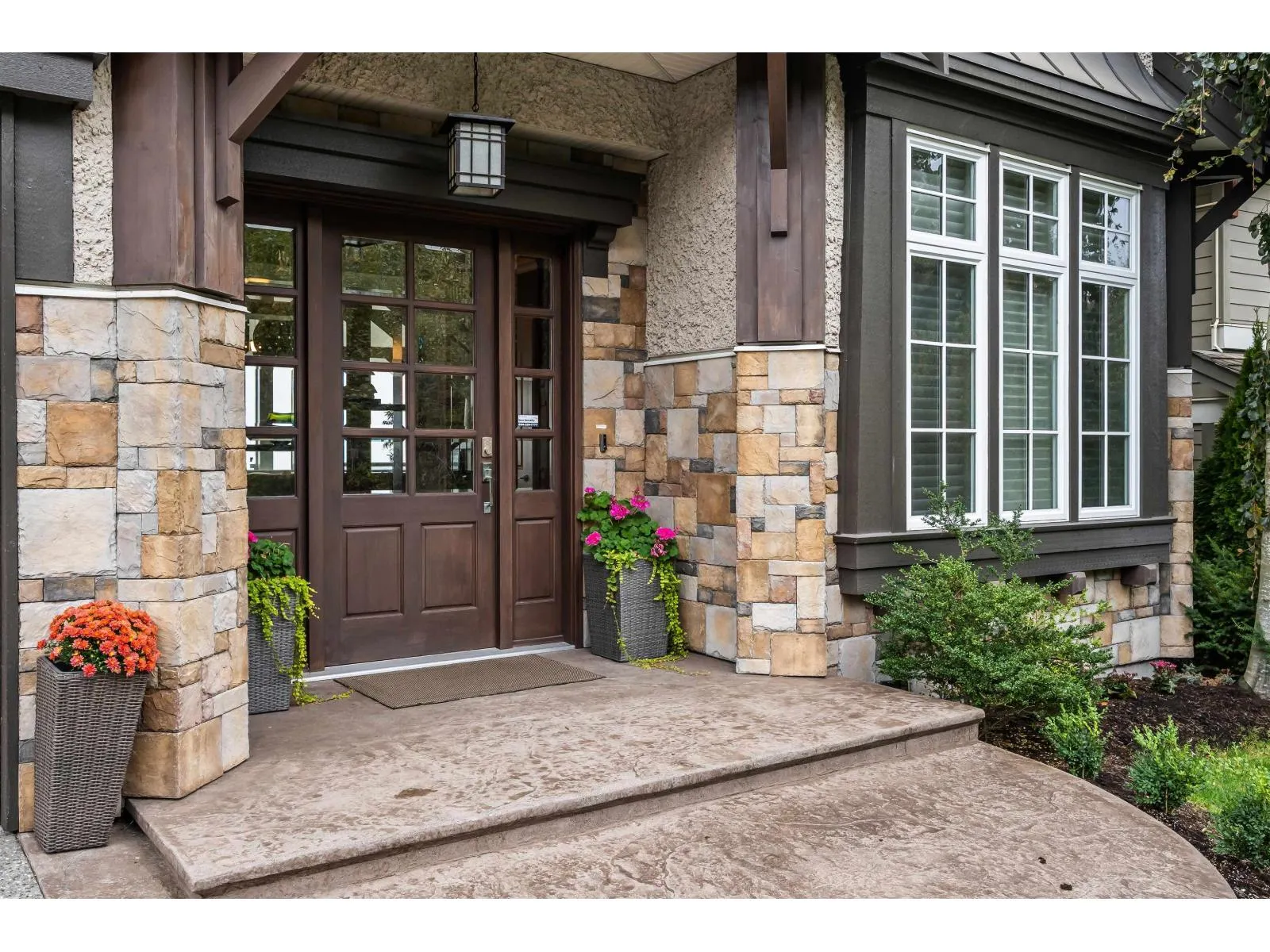 2617 EAGLE MOUNTAIN DRIVE