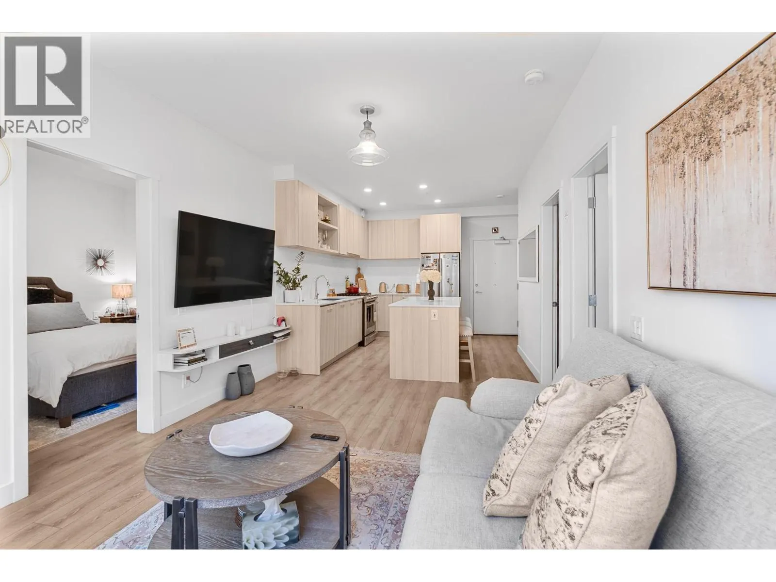 310 735 ANSKAR COURT