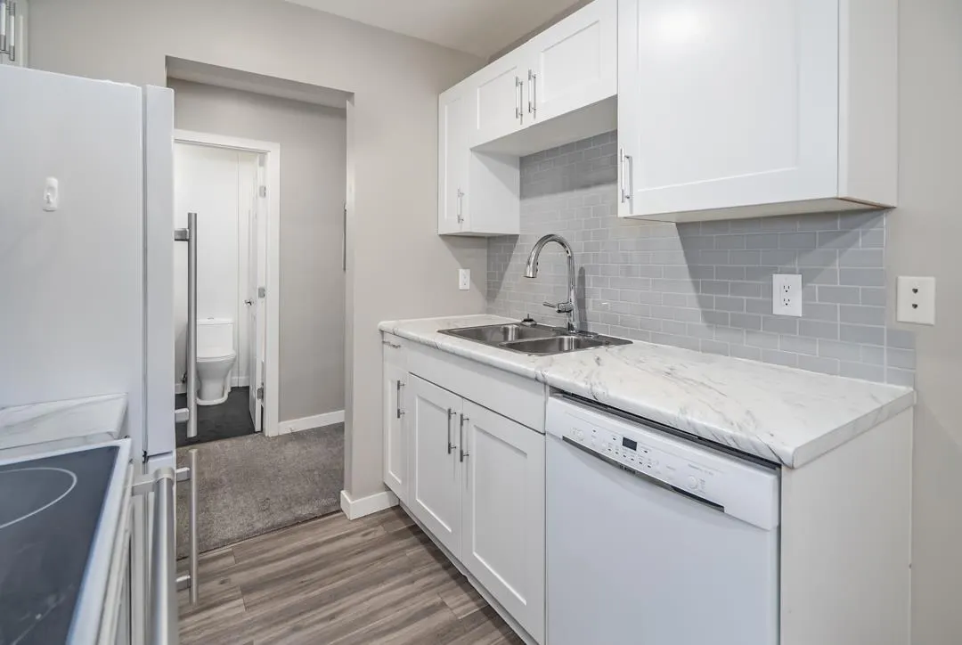 330 1735 AGASSIZ-ROSEDALE HIGHWAY NO 9 HIGHWAY|Agassiz