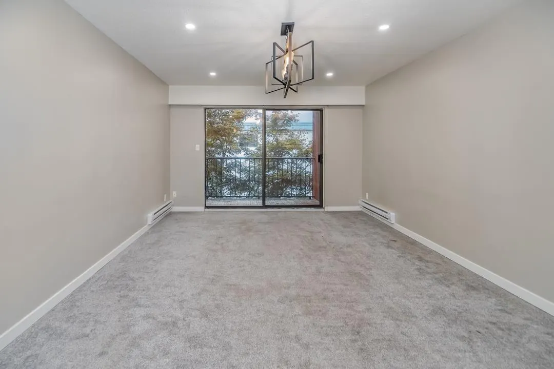 330 1735 AGASSIZ-ROSEDALE HIGHWAY NO 9 HIGHWAY|Agassiz