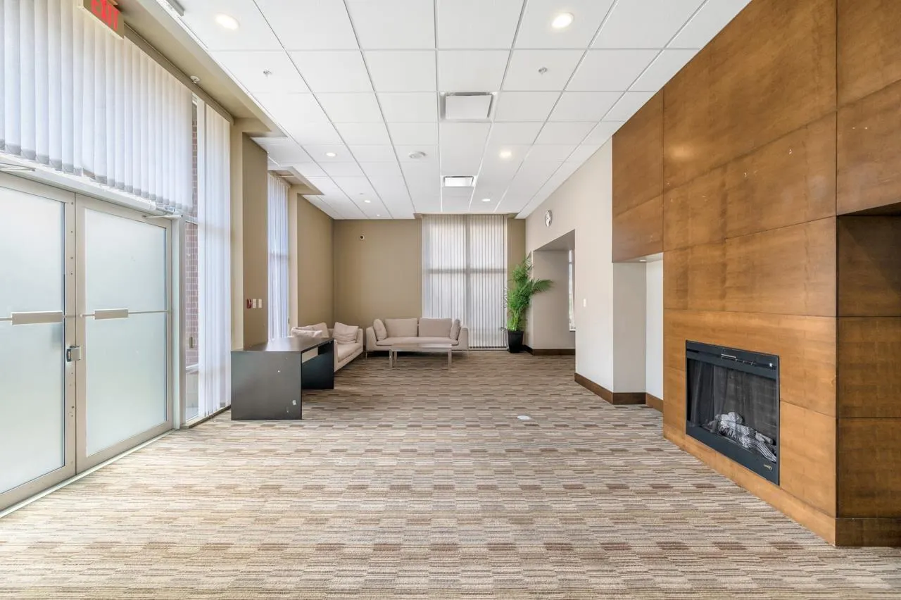 2204 13399 104 AVENUE