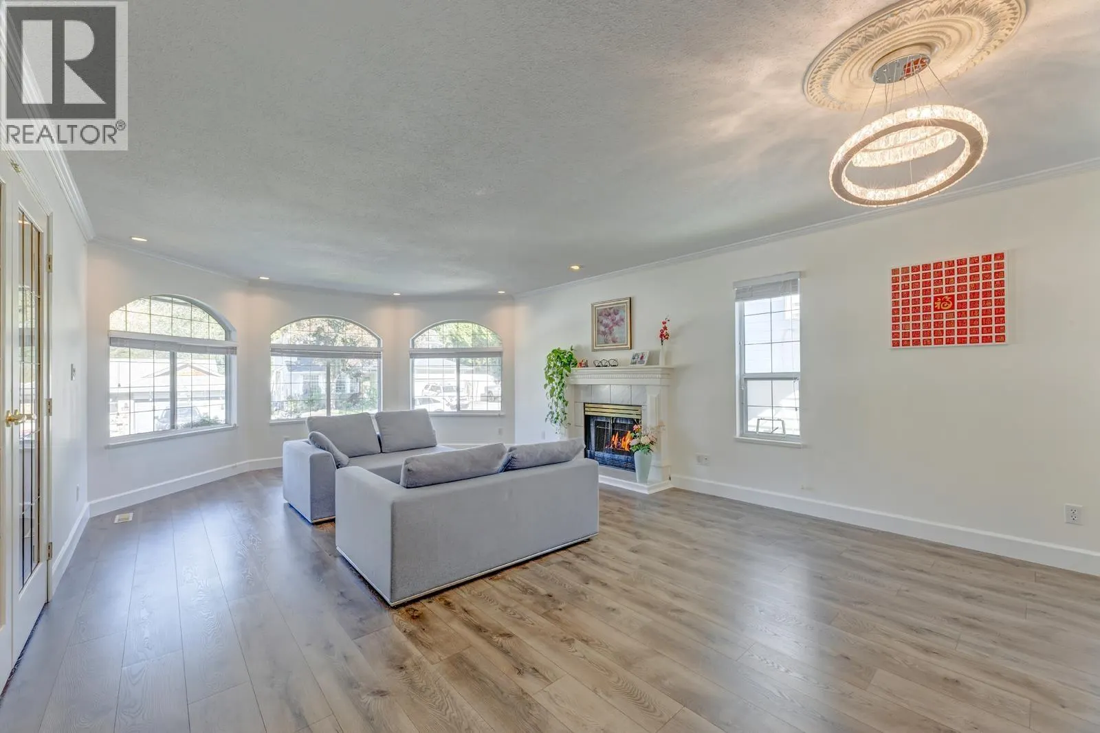 22970 126 AVENUE
