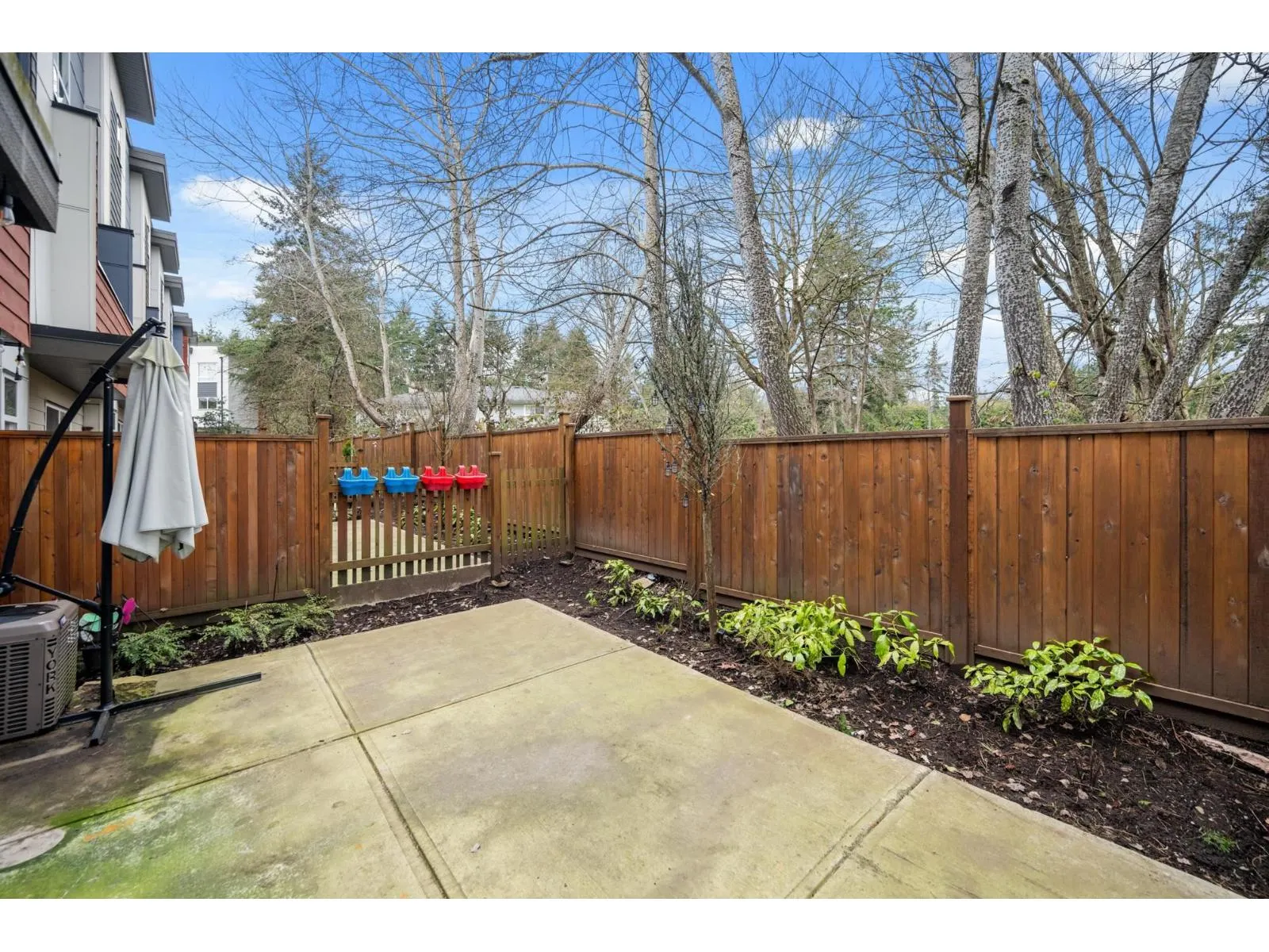 31 1670 160 STREET