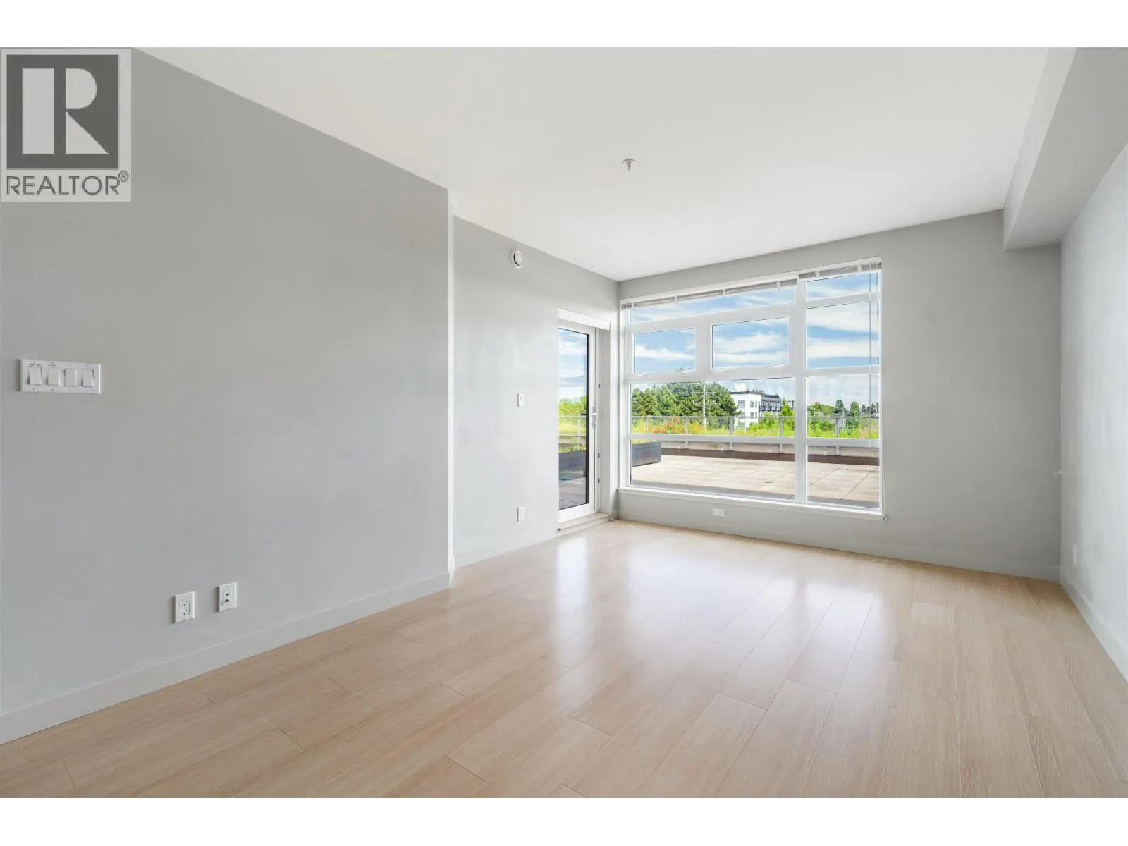 413 10020 DUNOON DRIVE