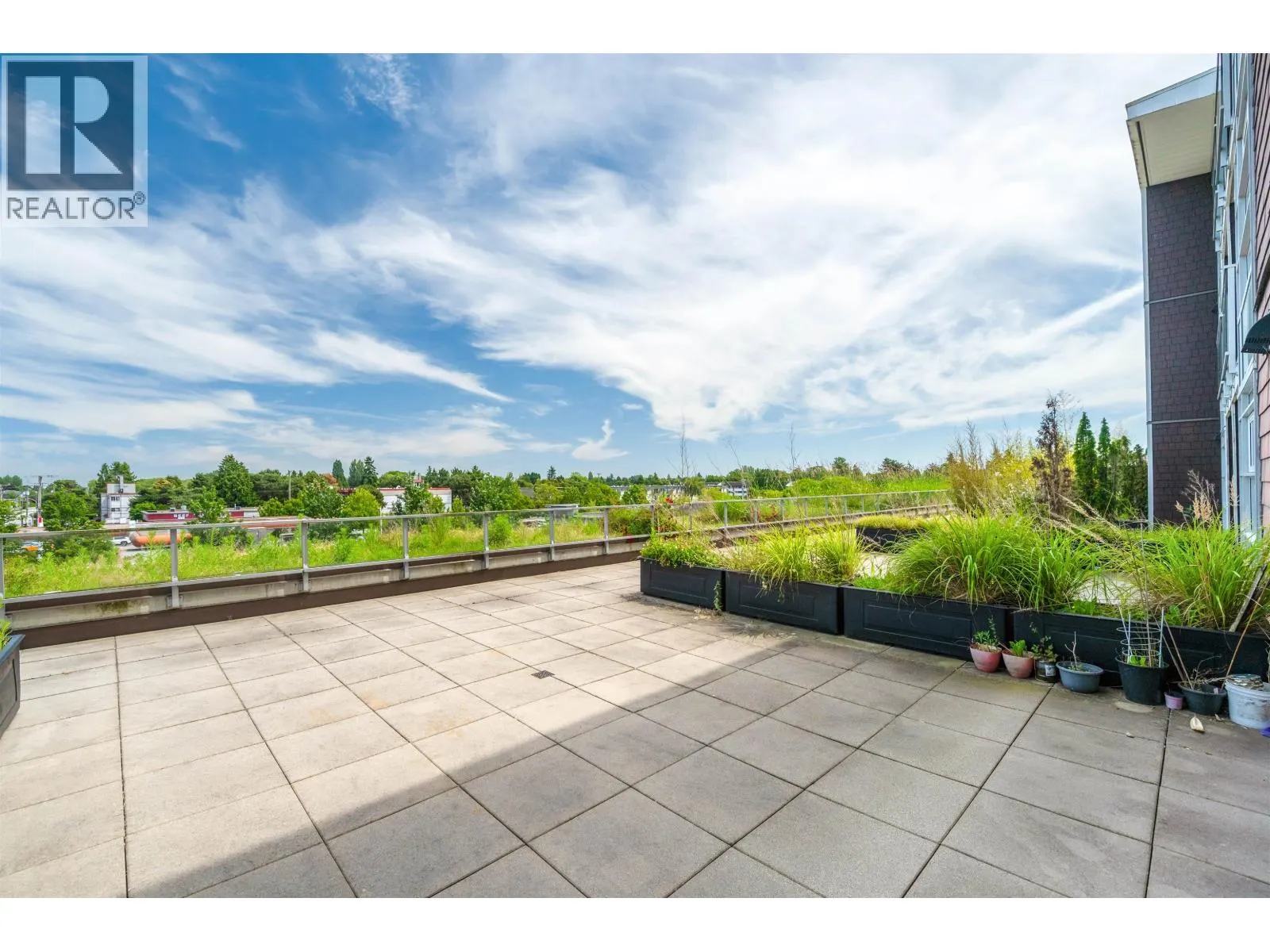 413 10020 DUNOON DRIVE