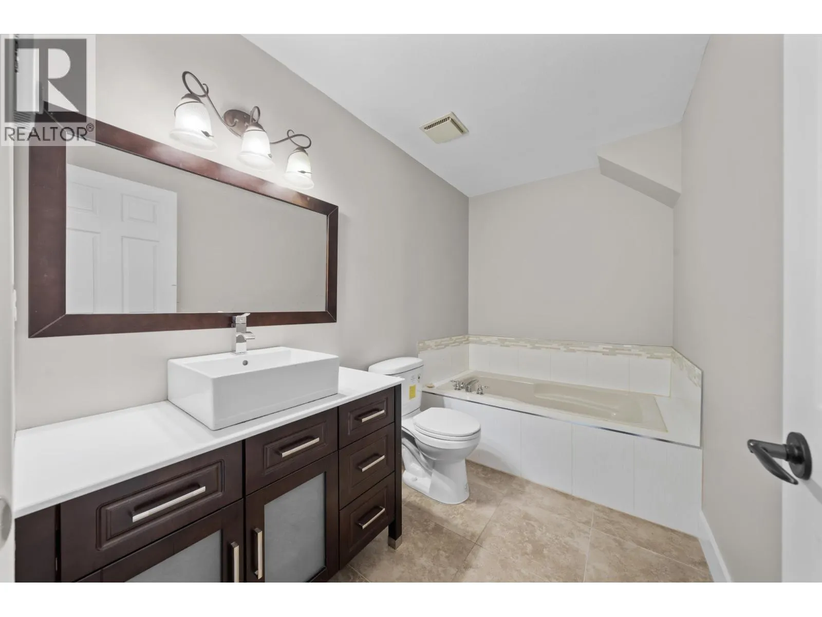 115 22515 116 AVENUE