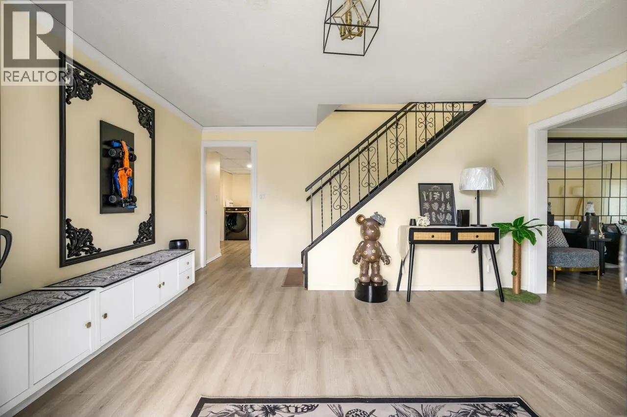 10864 SPRINGMONT GATE