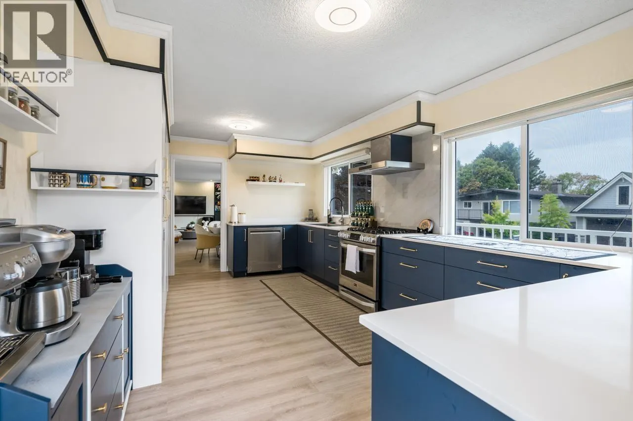 10864 SPRINGMONT GATE