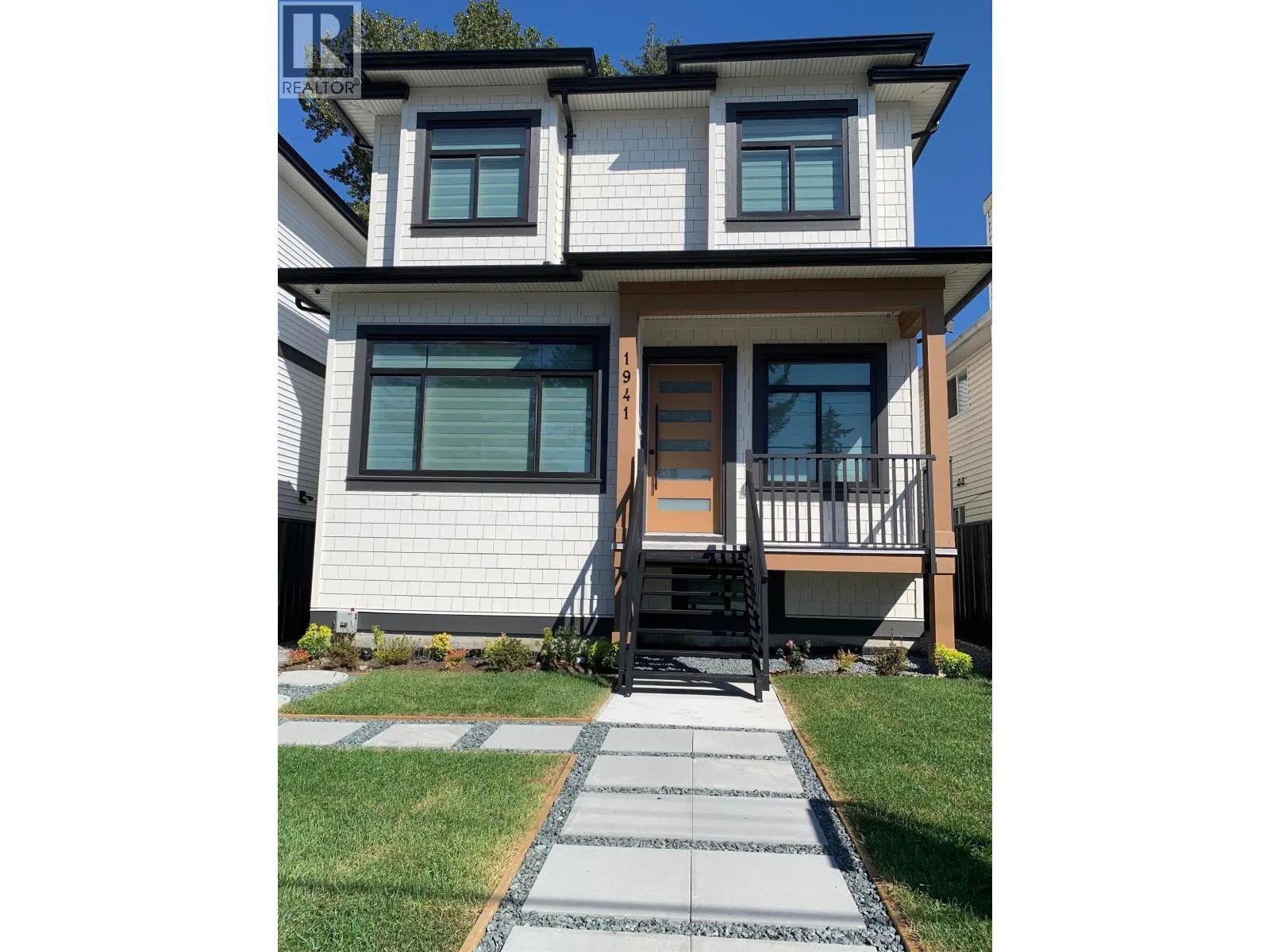 1941 PRAIRIE AVENUE