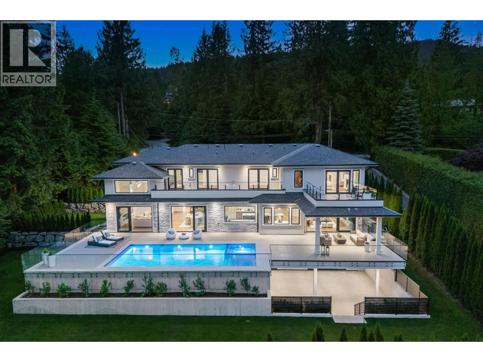 360 SOUTHBOROUGH DRIVE