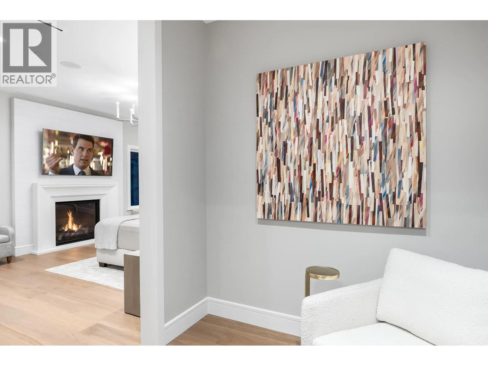 360 SOUTHBOROUGH DRIVE