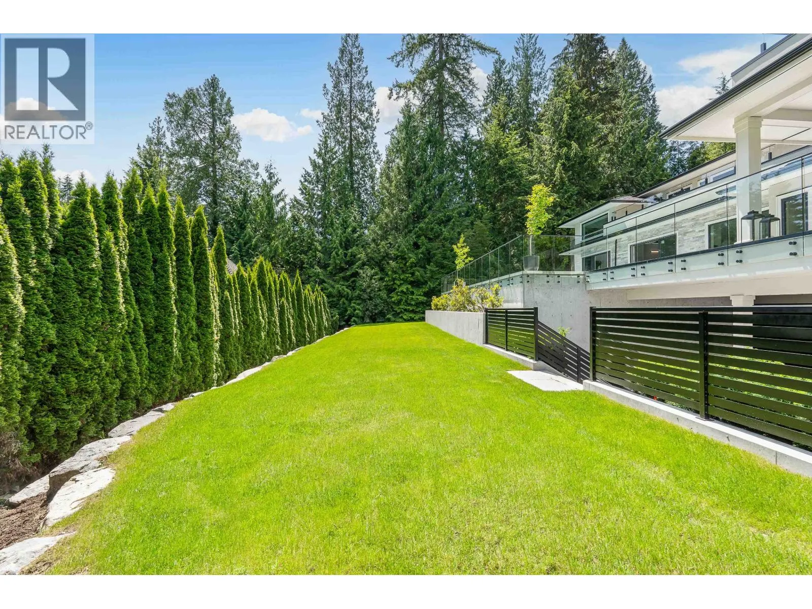 360 SOUTHBOROUGH DRIVE