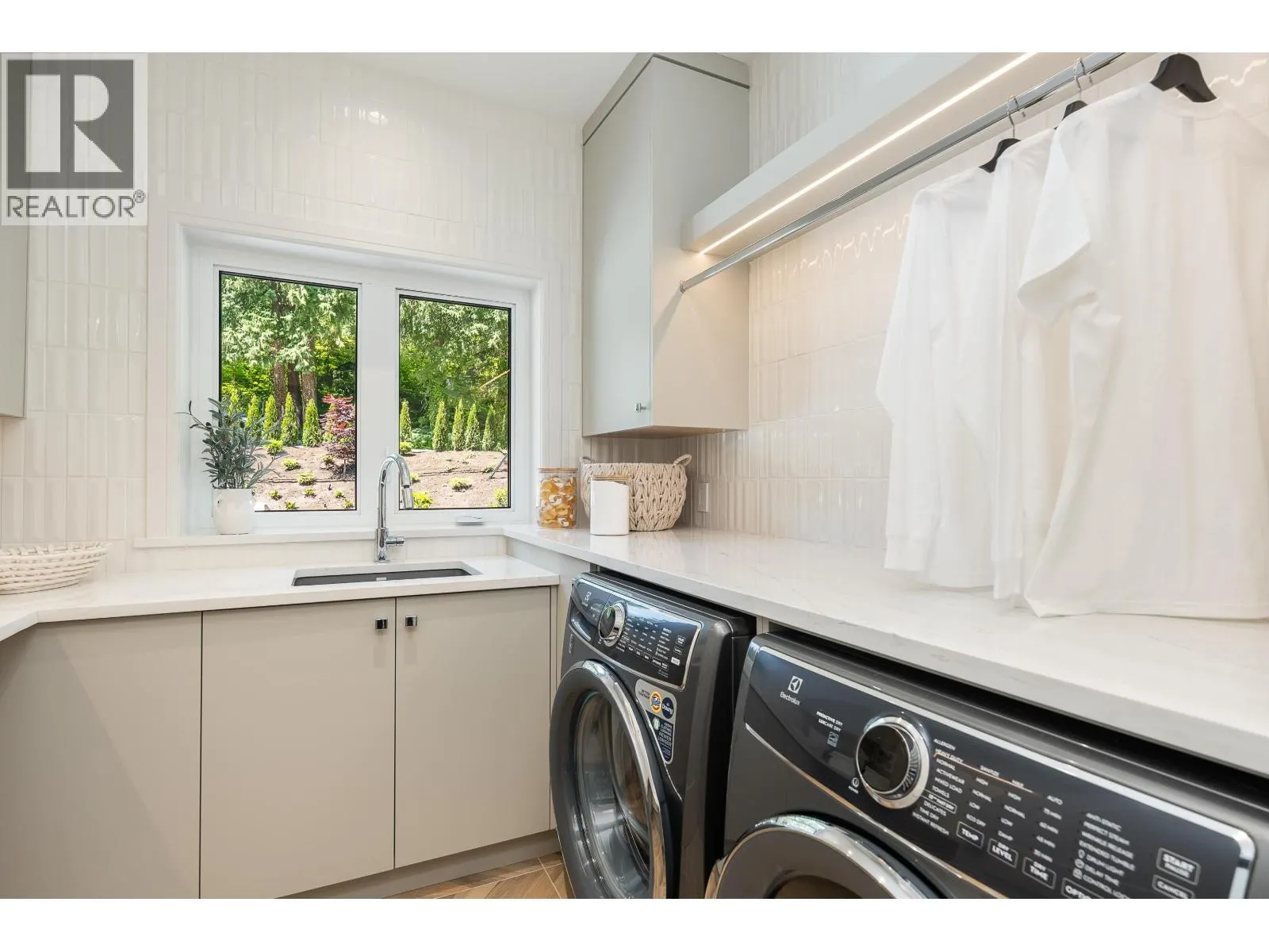 360 SOUTHBOROUGH DRIVE