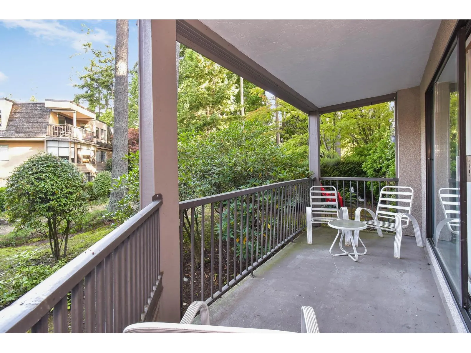 113 1740 SOUTHMERE CRESCENT