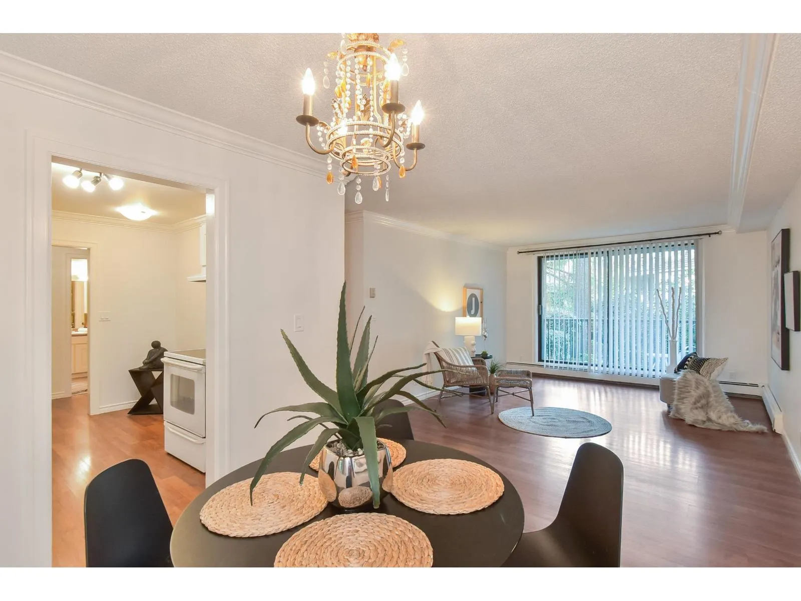 113 1740 SOUTHMERE CRESCENT