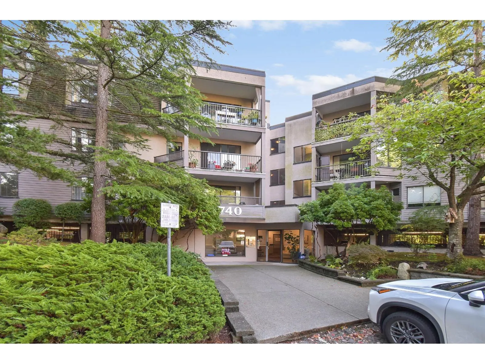 113 1740 SOUTHMERE CRESCENT