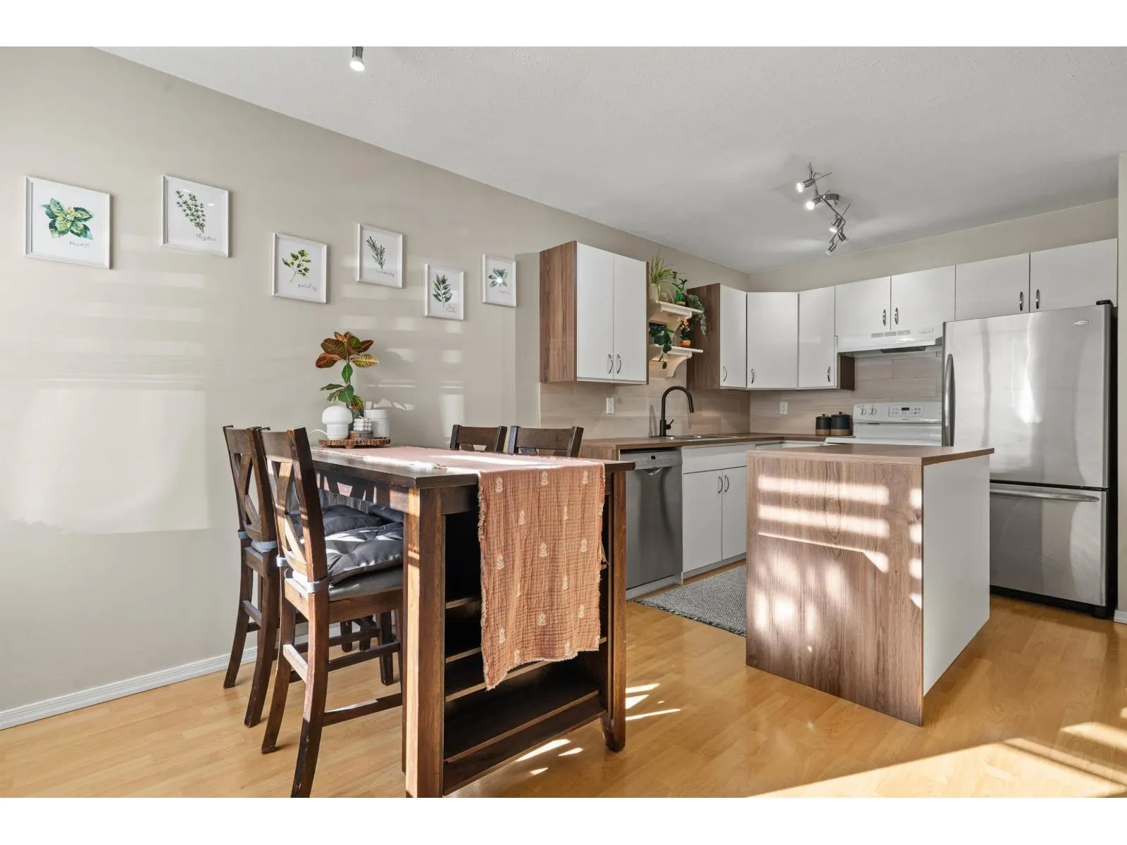 17 9206 CORBOULD STREET|Chilliwack Proper West