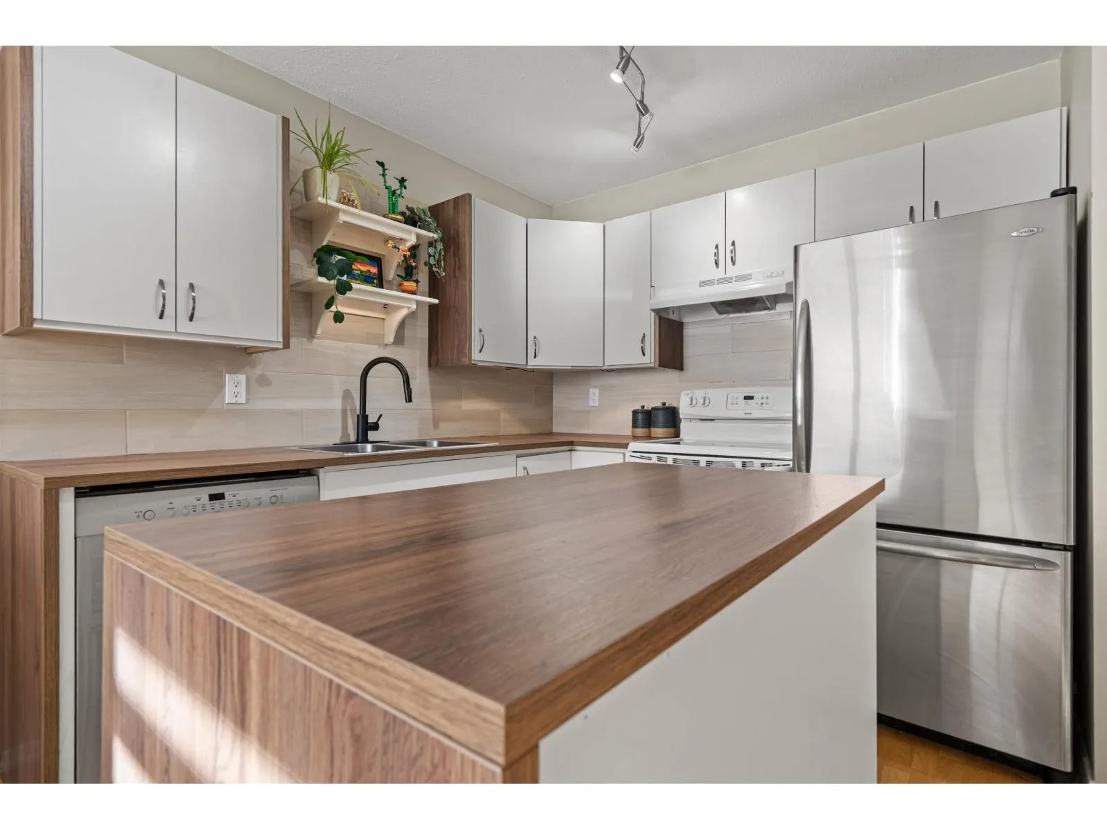 17 9206 CORBOULD STREET|Chilliwack Proper West