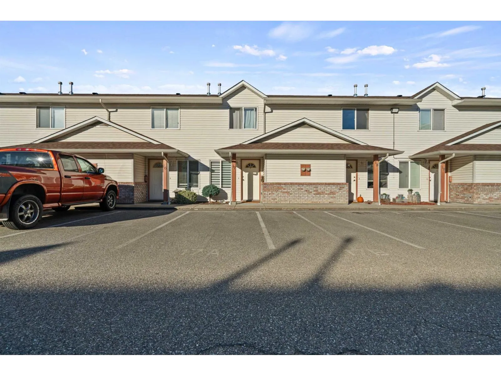 17 9206 CORBOULD STREET|Chilliwack Proper West
